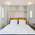 Adell شقة